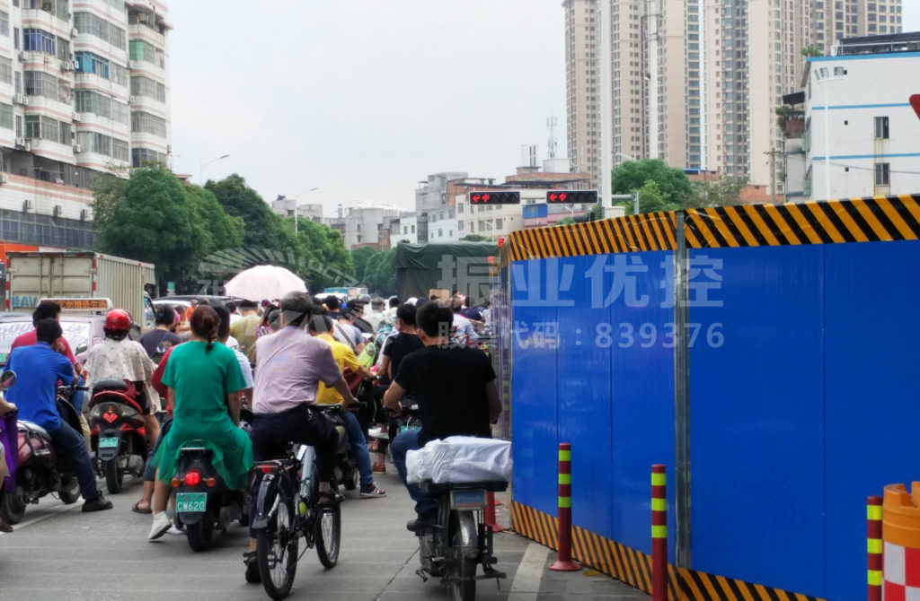 圖5 西進(jìn)口非機(jī)動(dòng)車混合行駛