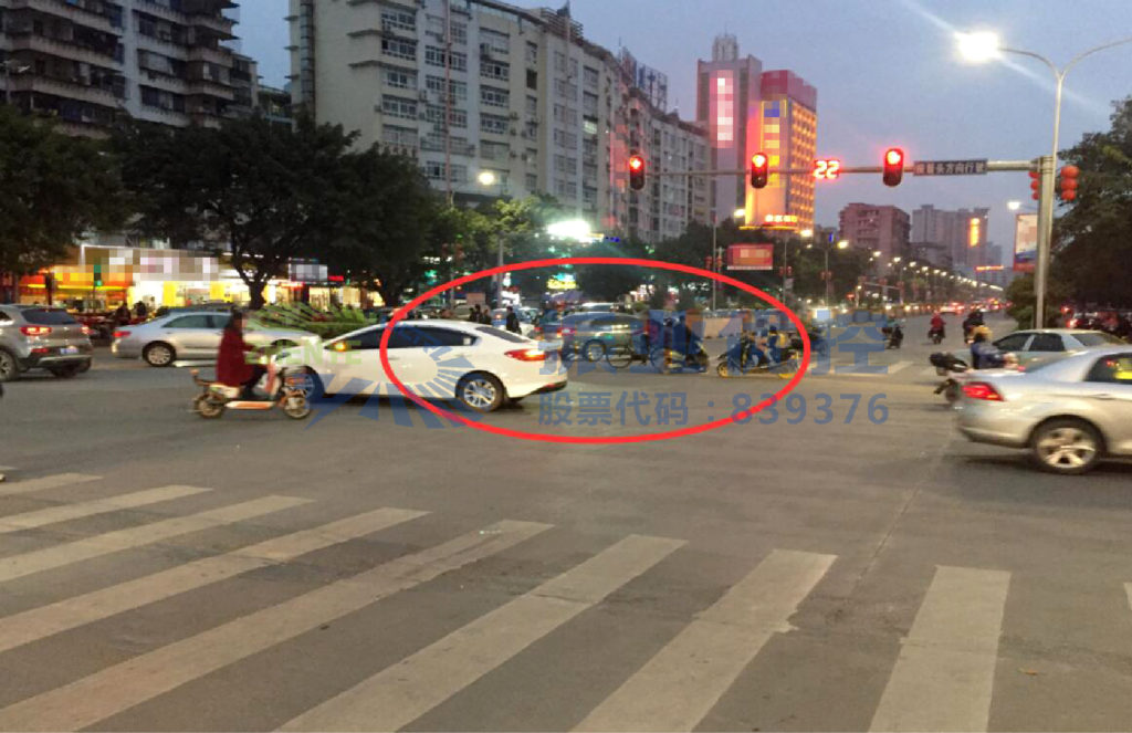 圖4 人車“沖突”實照