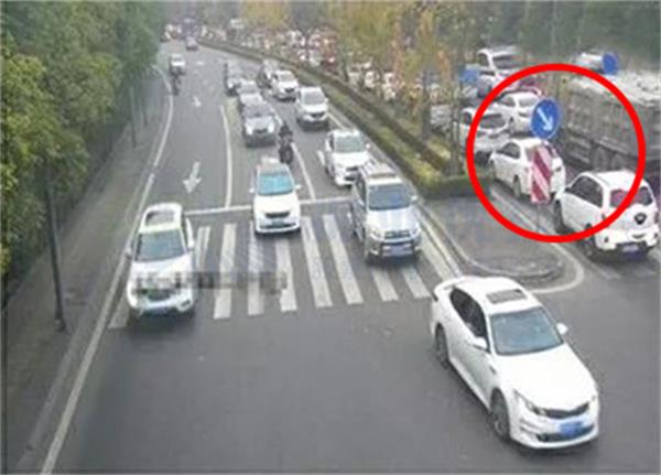 圖3 狀元府邸轉盤東進口回溢至龍鳳大道-將軍路口