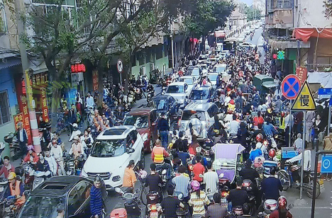 圖5 東進(jìn)口晚高峰路段通勤通學(xué)交通狀況