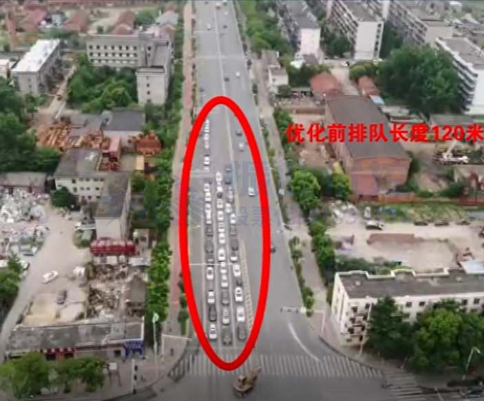 圖5 優(yōu)化前早高峰南進口、西進口車流排隊