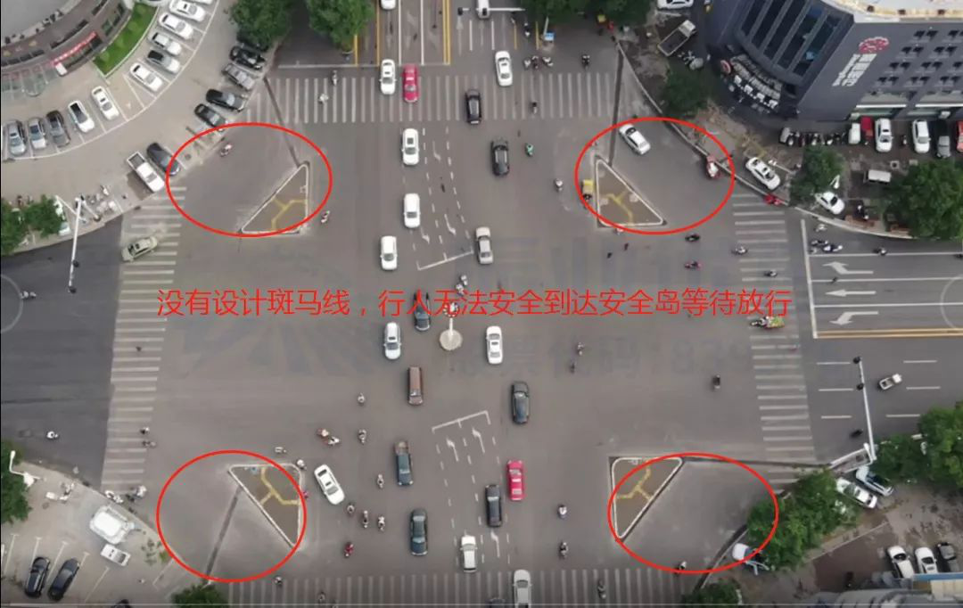 圖3 行人到安全島之間沒(méi)有斑馬線