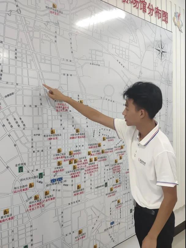 圖7 劉凱楓工作照