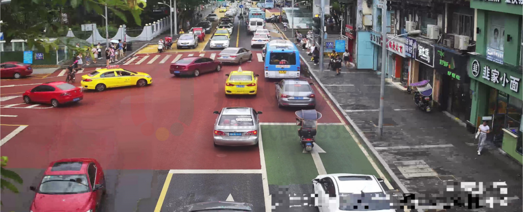 圖8 路口東出口運(yùn)行情況（優(yōu)化前）