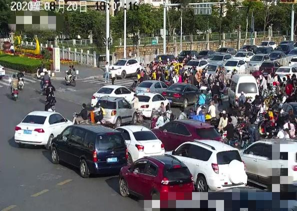 圖4 路口沖突情況示意圖